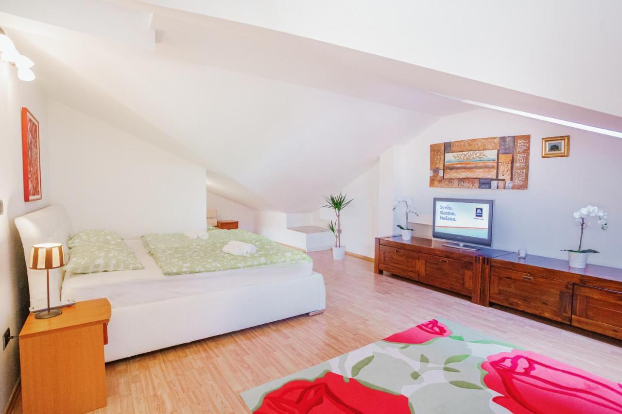 Apartma Pirano Buitenkant foto